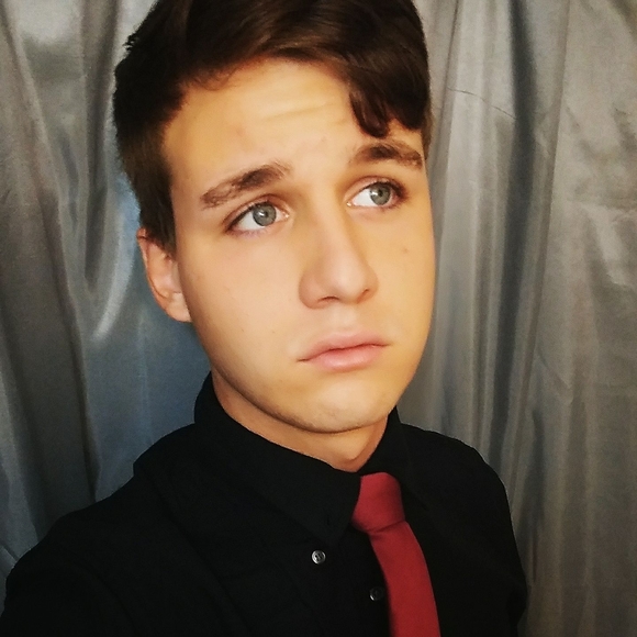 Meet your Posher, Jesse - Picture 1 of 1